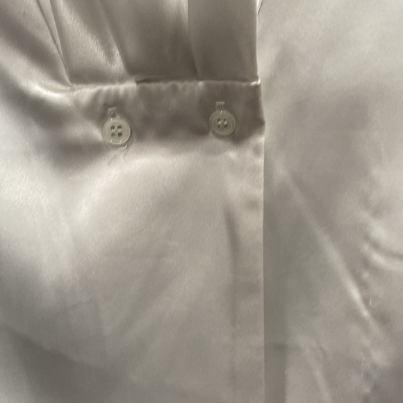 Cowl, V-neck button up blouse - Picture 3 of 4